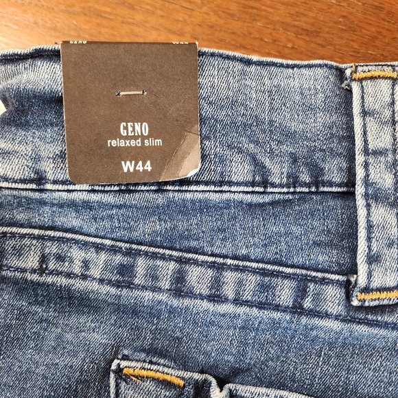 True Religion Geno Relaxed Slim Jeans W44 L32 NWT - Picture 6 of 10